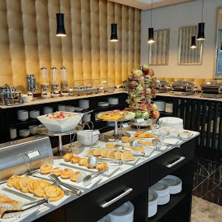 Room In Lodge - The Providence Hotel By Mantis Ikeja Extérieur photo